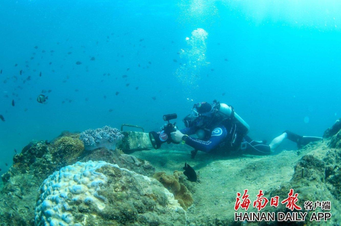 救援帅男孩